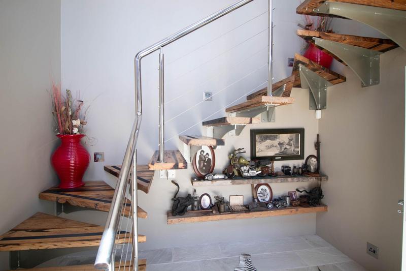 5 Bedroom Property for Sale in Country Club Western Cape